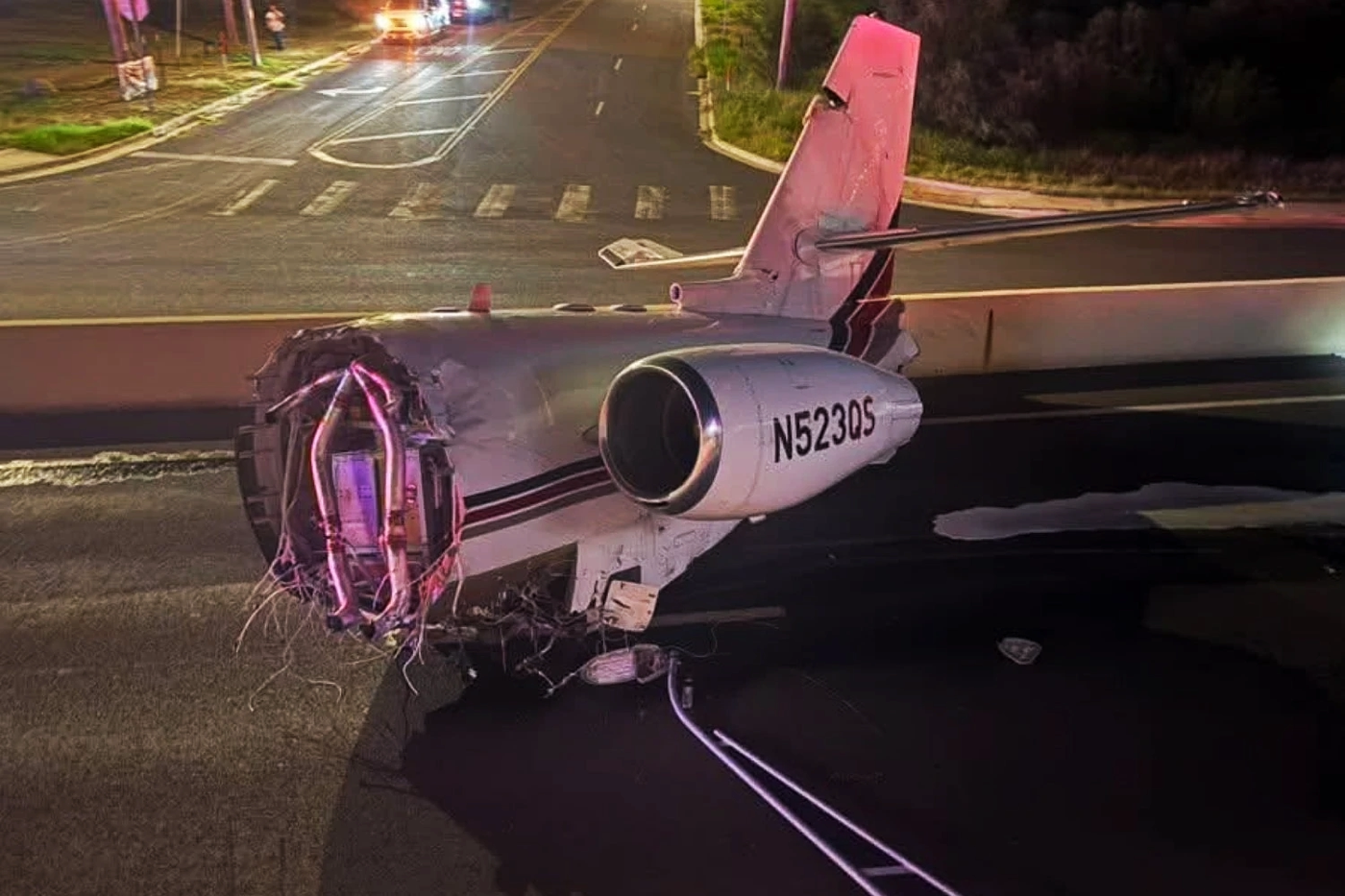 1 dead after NetJets-operated Cessna Citation Latitude crashed on Loop 20 Highway shortly bef...webp
