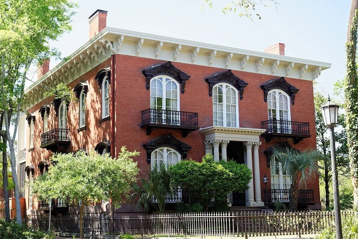 1200px-Mercer_House,_Savannah,_GA,_US_(02).webp