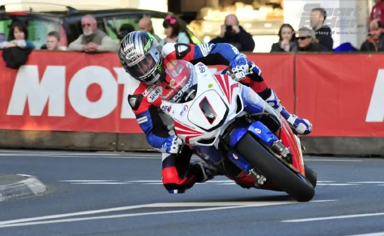 146_1106+2011_isle_of_man_tt_wallpaper_images_19+.webp
