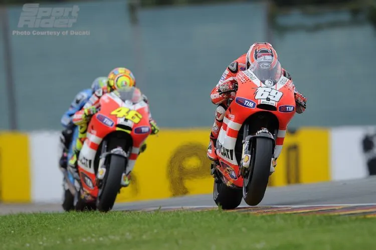 146_1107+2011_sachsenring__motogp_factory_ducati_02+.webp
