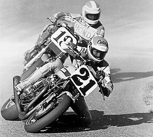 146_9910_10zoom+kawasaki_zrx1100+rivalry.webp