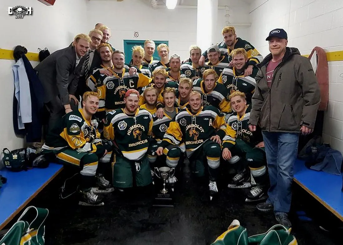 15-dead-jr-hockey-team-bus-truck-crash-8-Tisdale-Sask-CA-apr-6-18.webp