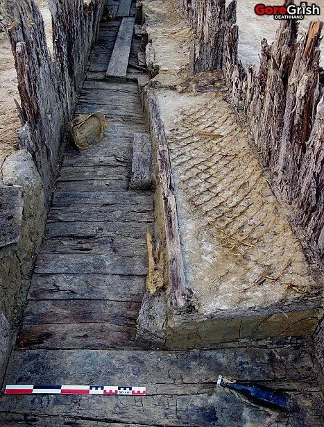 21-german-buried-soldiers-1918-unearthed3-France-2012.webp