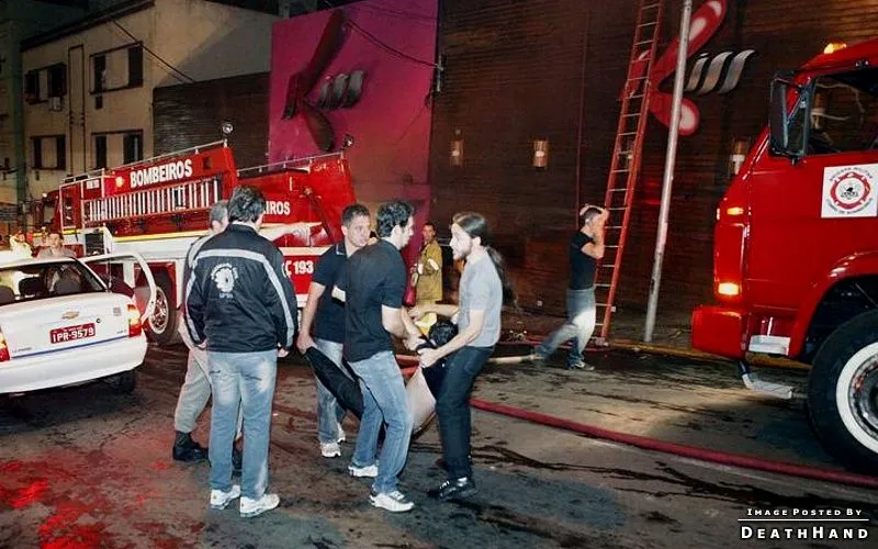 230+-die-in-nightclub-fire2-Santa-Maria-BR-jan27-13.webp