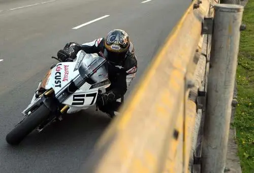 296335_258528094190446_100000997730957_736561_916777625_n.webp