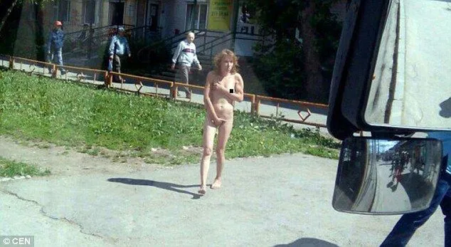 35CA21A300000578-3666343-image-a-32_1467218978521.webp
