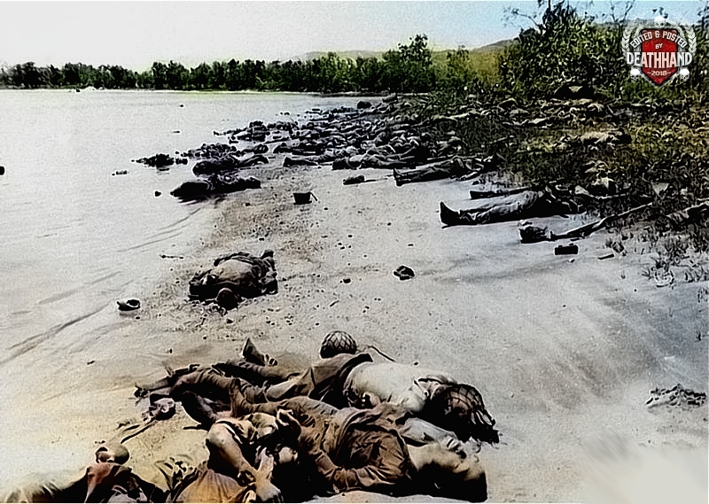 3b-colourized-dh-dead-japanese-soldiers-on-beach-Tanapag-Saipan-jul14-1944.jpg
