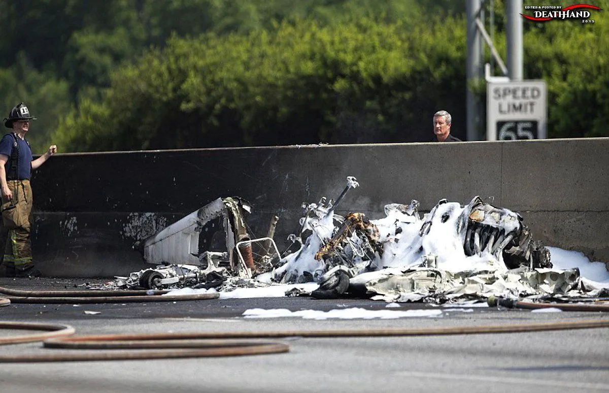 4-dead-small-plane-crashes-on-freeway-5-Atlanta-GA-may-8-15.webp
