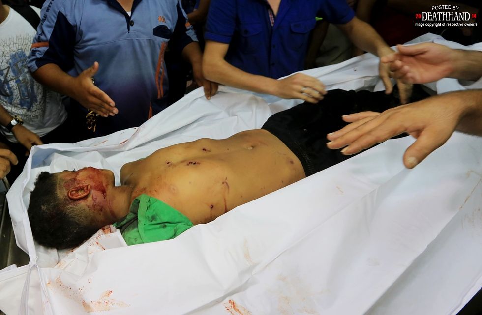 4-kids-killed-when-israeli-warship-shells-beach-13-Gaza-City-jul16-14.jpg