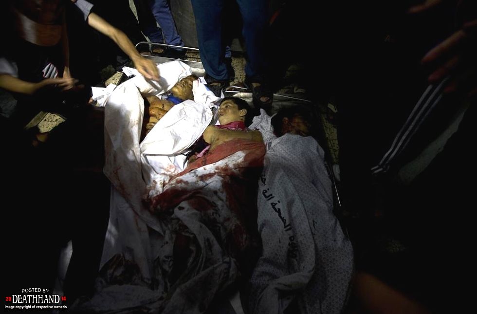 4-kids-killed-when-israeli-warship-shells-beach-17-Gaza-City-jul16-14.jpg