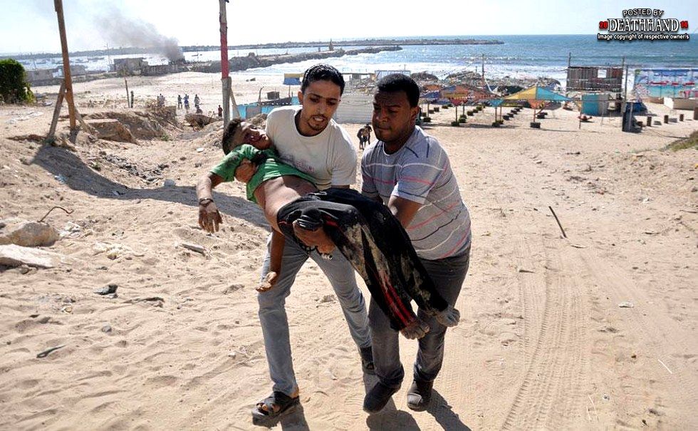4-kids-killed-when-israeli-warship-shells-beach-8-Gaza-City-jul16-14.jpg