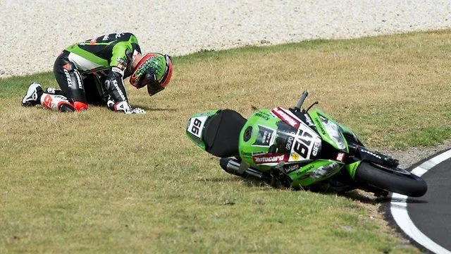 545253-tom-sykes-superbike-2013-phillip-island.webp
