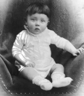 adolfhitlerinfant.webp