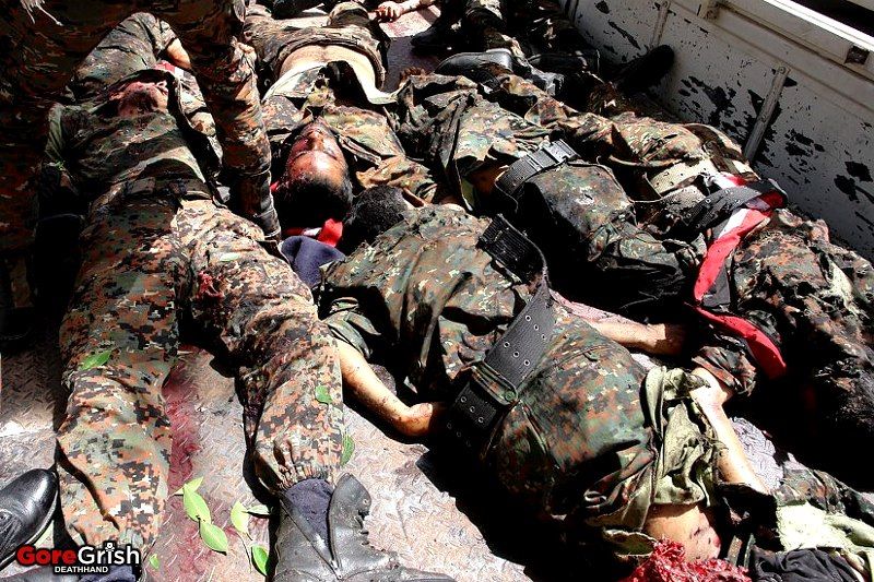 aq-suicide-bomber-kills-soldiers22-Sanna-Yemen-may21-12.jpg