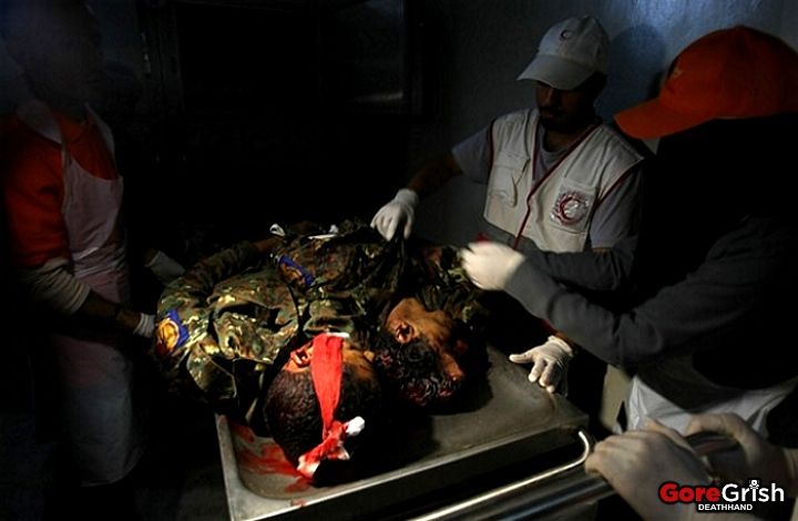 aq-suicide-bomber-kills-soldiers28-Sanna-Yemen-may21-12.jpg