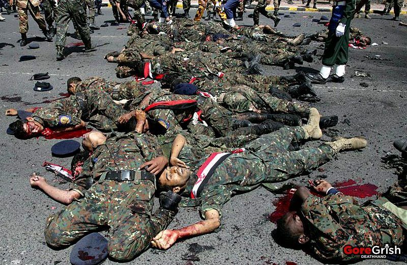 aq-suicide-bomber-kills-soldiers3-Sanna-Yemen-may21-12.jpg