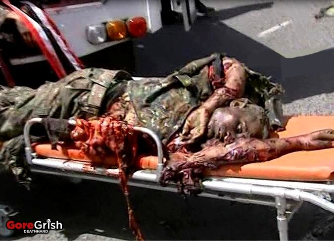 aq-suicide-bomber-kills-soldiers8-Sanna-Yemen-may21-12.jpg