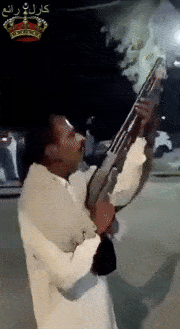 arab shotgun explo-CC-cln.gif
