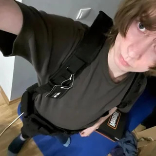 arthur-a-graz-shooter-maybe-days-before-the-shooting-v0-wosrqvbv1k6f1.webp