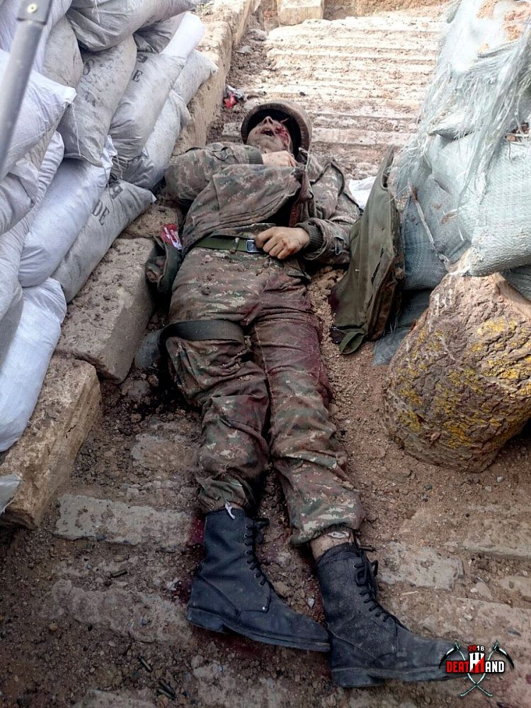 bodies-of-dead-Armenian-soldiers-officers-after-Azerbaijani-offensive-6-Karabakh-AZ-apr-4-16.jpg