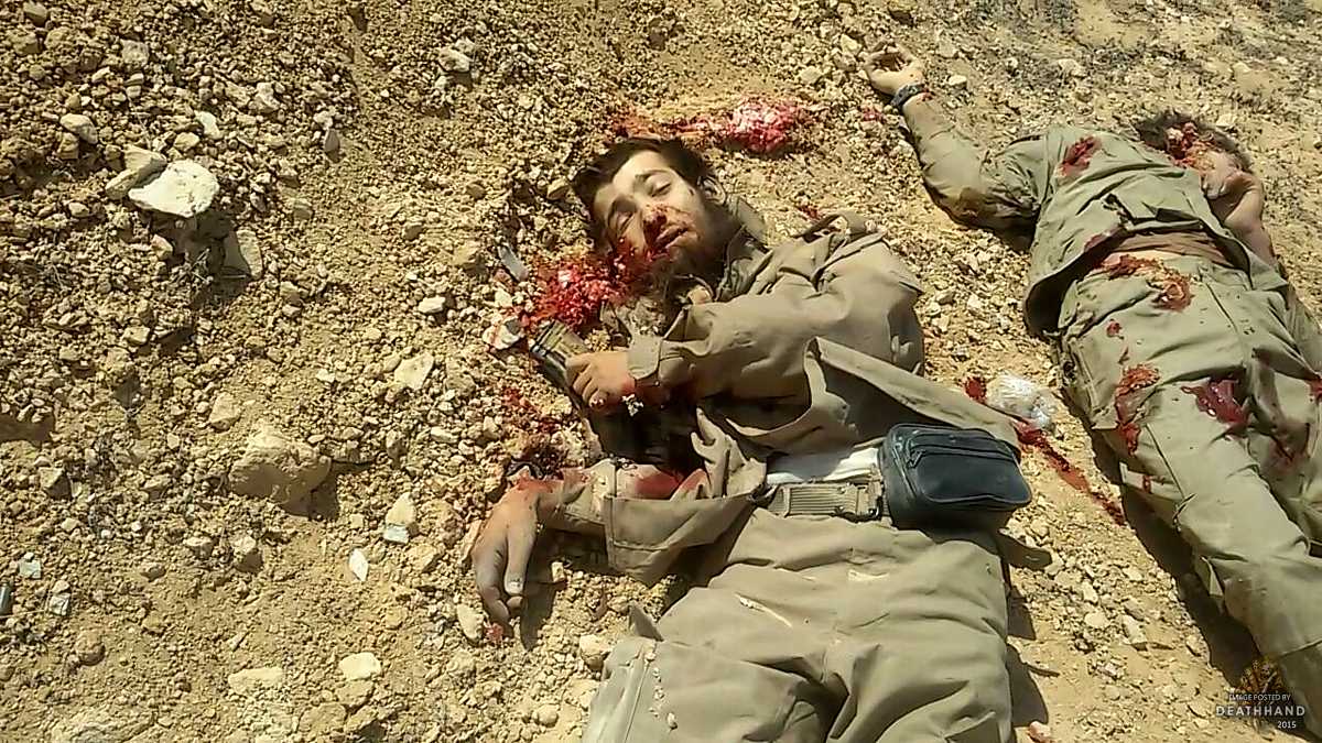 bodies-of-isis-urbek-fighters-from-russia-killed-by-army-in-ambush-9-Palmyra-SY-may-20-15.jpg