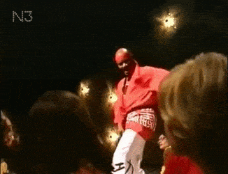 ChiefTalkativeDarwinsfox-max-1mb.gif