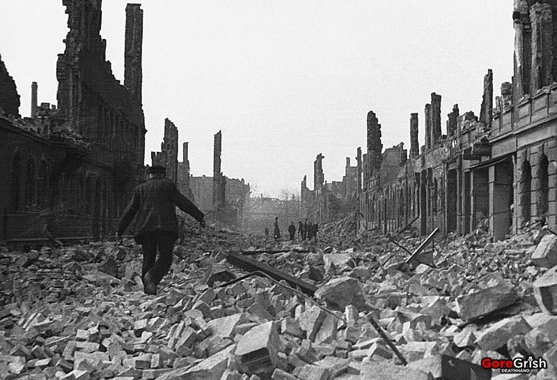 city-destroyed4-Dresden-Germany-feb1945.jpg