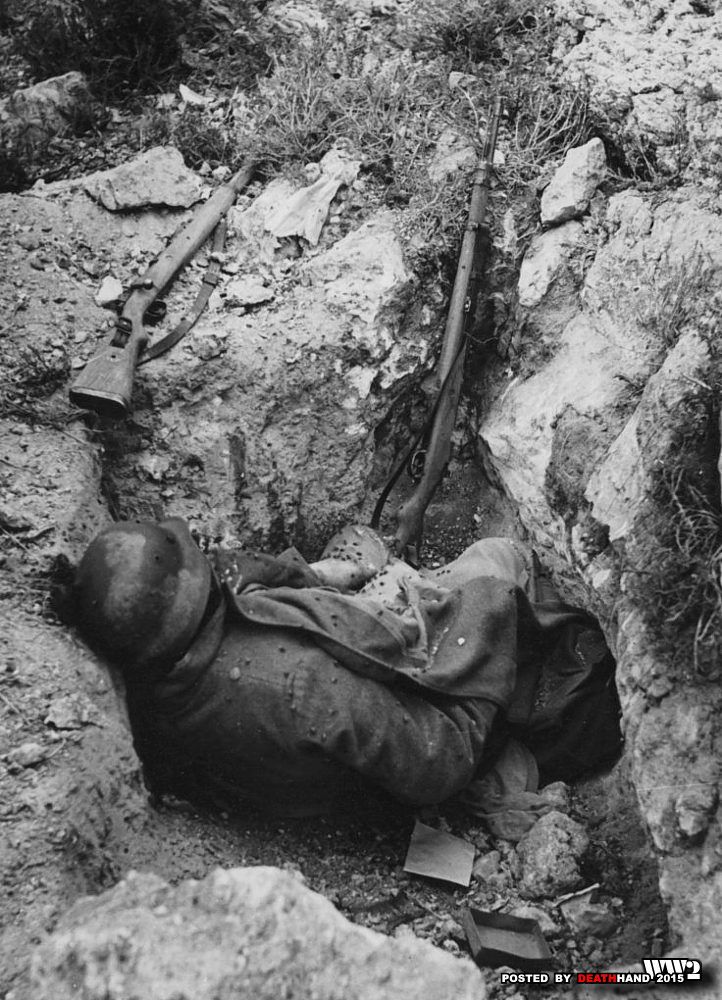 War - WW2: Dead German Soldiers | Goregrish