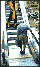 CPjyNsq2DDaXm.gif