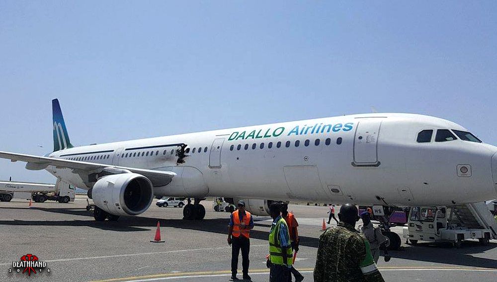daallo-airlines-suicide-bomber-sucked-out-blast-hole-2-Somalia-feb-2-16.jpg