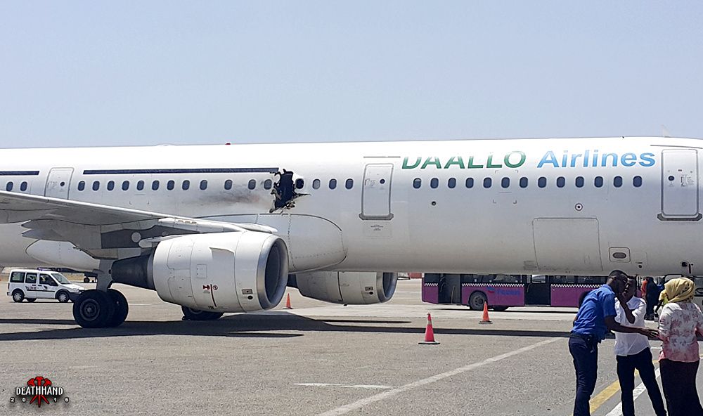 daallo-airlines-suicide-bomber-sucked-out-blast-hole-3-Somalia-feb-2-16.jpg