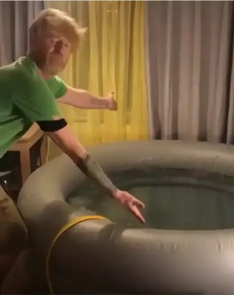 Dad Spends 18 Hours Setting Up Hot Tub In Living Room pics 1.webp