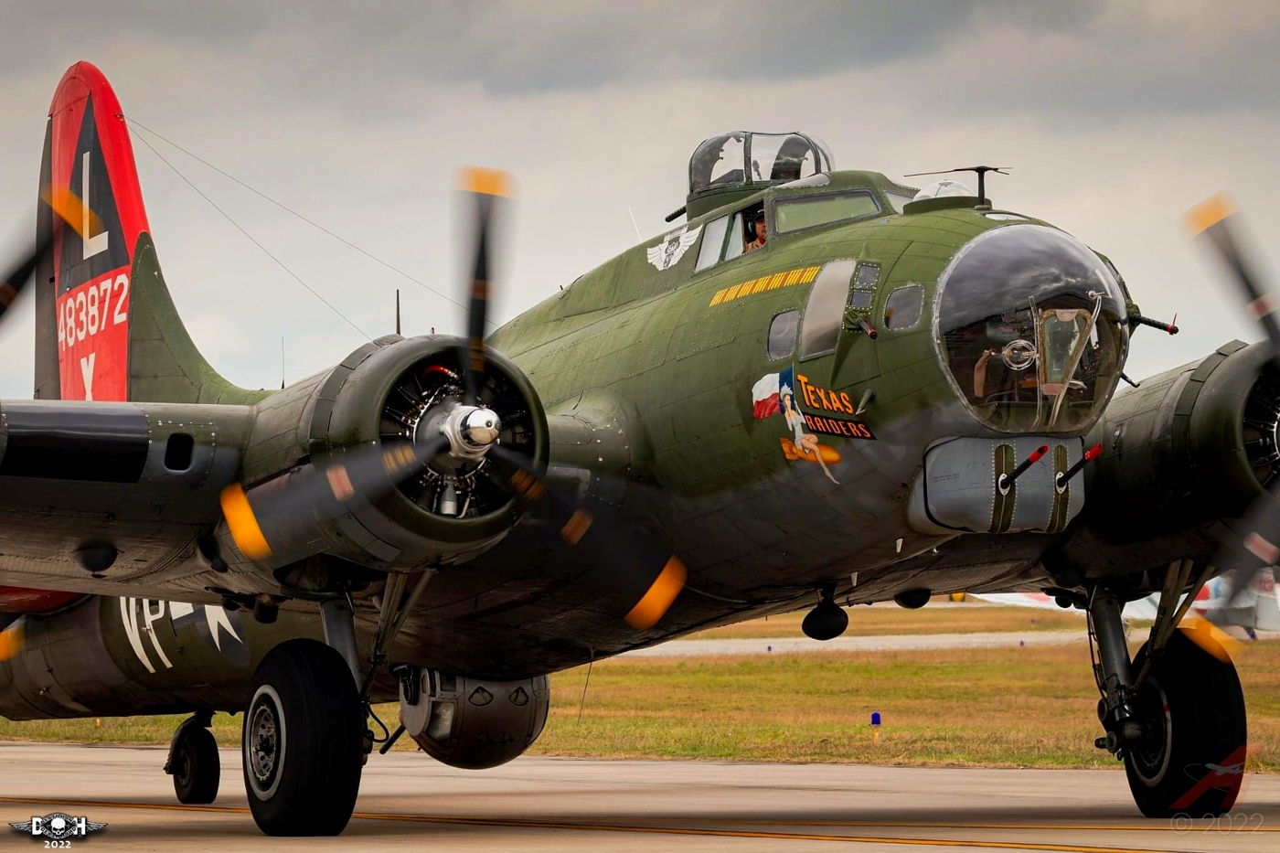Dallas Air show crash 00 - Nov 14 2022 - DH.jpg