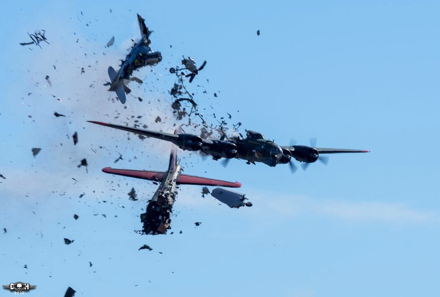 Dallas Air show crash 13 - Nov 14 2022 - DH.jpg