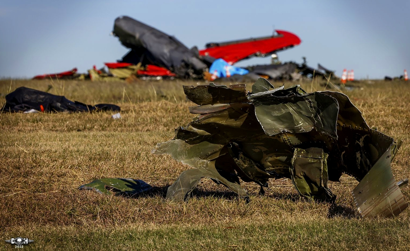 Dallas Air show crash 18 - Nov 14 2022 - DH.webp