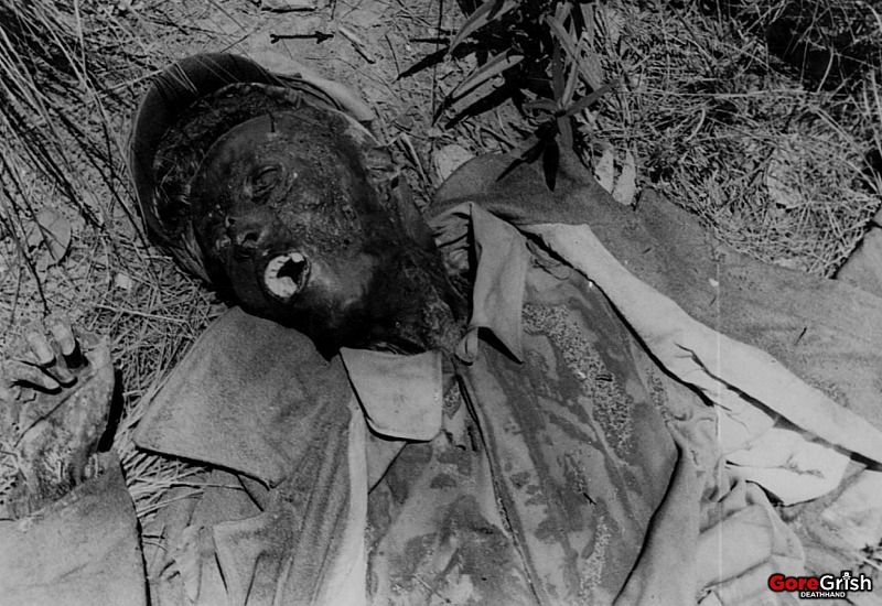 dead-bolivian-soldier-Boqueron-Paraguay.jpg