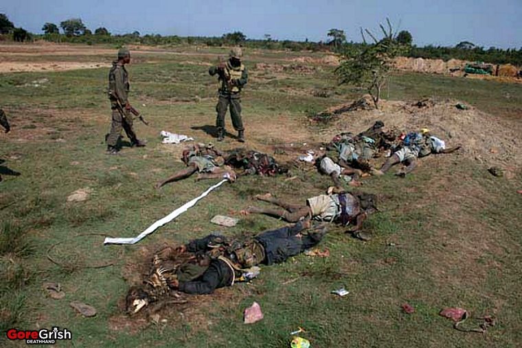 dead-fighters-ltte-defeated3-Sri-Lanka-mar8-09.jpg