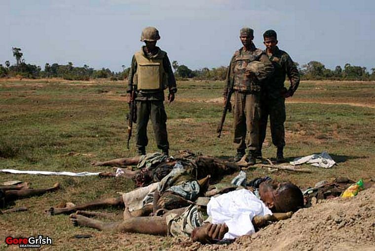 dead-fighters-ltte-defeated5-Sri-Lanka-mar8-09.jpg