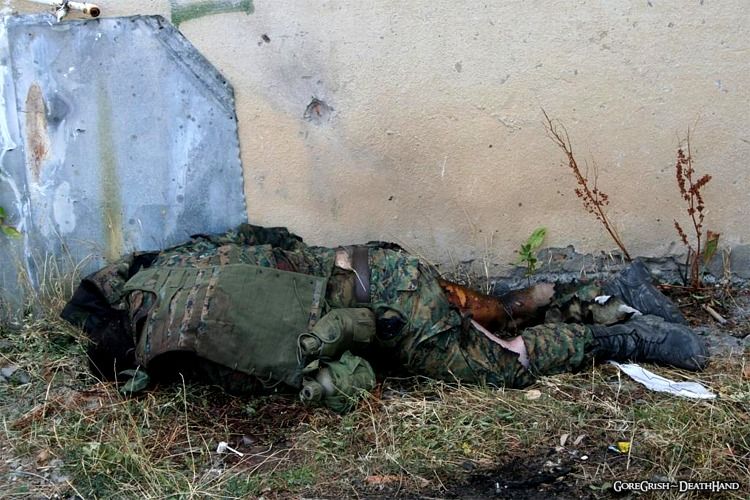 dead-georgian-soldier3-Zhinvali-aug2008.jpg
