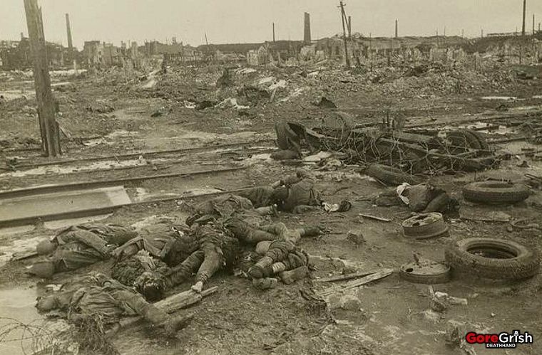 dead-german-soldiers-Russia.jpg