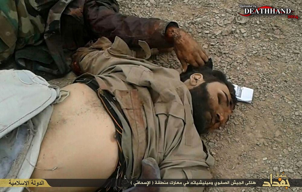 dead-iraqi-soldiers-after-battle-with-isis-fighters-3-Ishaqi-IQ-dec-25-14.jpg