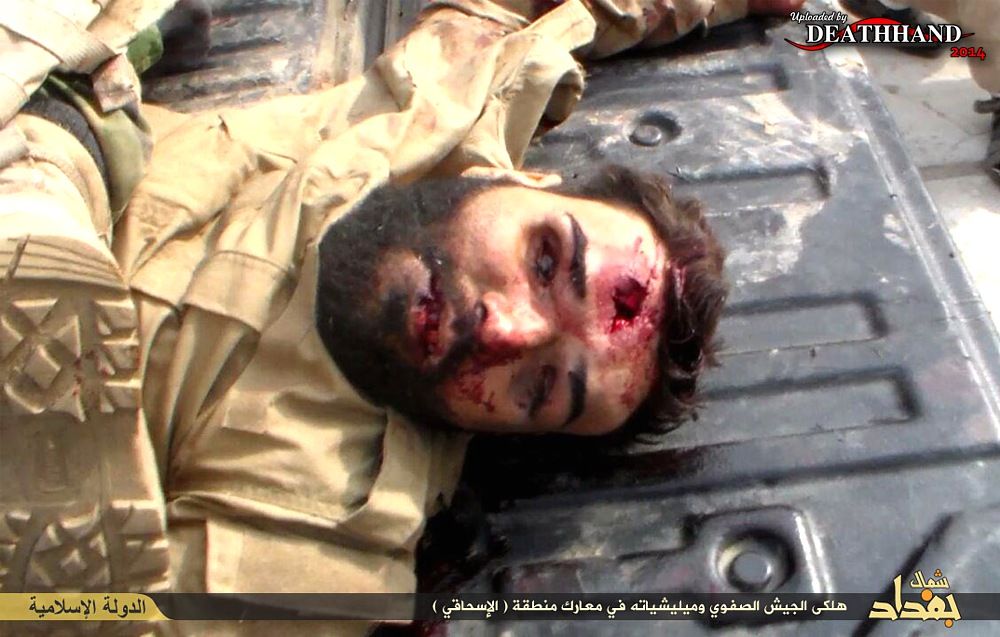 dead-iraqi-soldiers-after-battle-with-isis-fighters-9-Ishaqi-IQ-dec-25-14.jpg