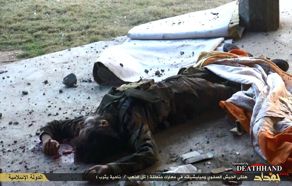 dead-iraqi-soldiers-after-isis-attack-3-Yathrib-IQ-dec-22-14.jpg