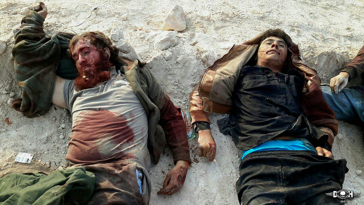 dead-isis-fighters-after-battle-with-ypg-sdf-forces-25-Hasaka-SY-nov-7-15.jpg
