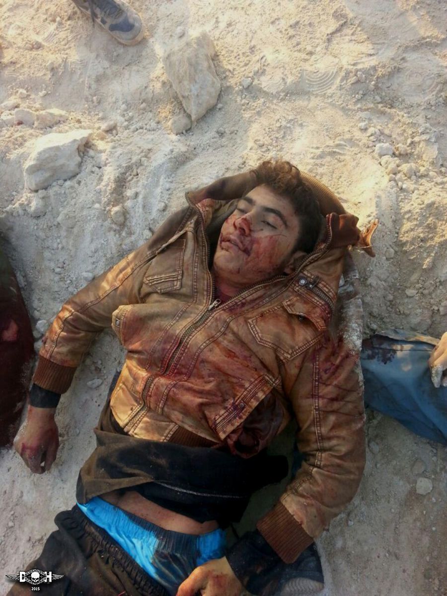 dead-isis-fighters-after-battle-with-ypg-sdf-forces-28-Hasaka-SY-nov-7-15.jpg