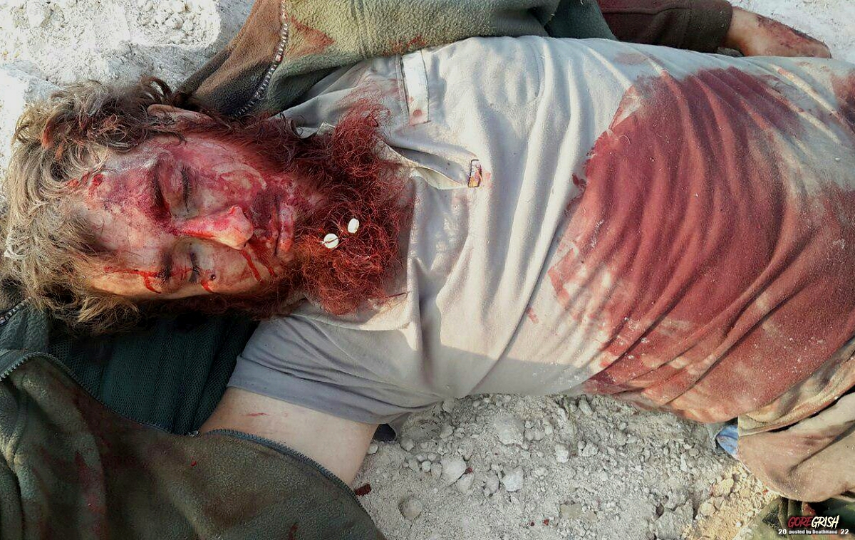 dead-isis-fighters-after-battle-with-ypg-sdf-forces-28-Hasaka-SY-nov-7-15.jpg