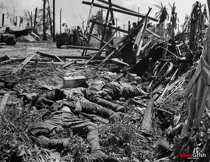 dead-jap-soldiers1-Guam.jpg