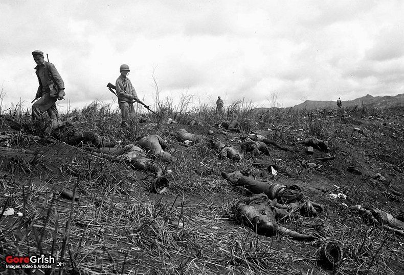 dead-japanese-failed-bonzai-charge-Guam-1944.jpg