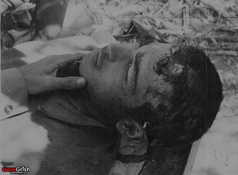 dead-paraguayan-soldier.jpg
