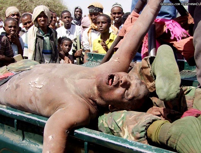 dead-peacekeepers1-Mogadishu-feb24-11.jpg